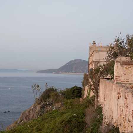 Casa Vacanze Nel Centro Storico Di Портоферрайо Экстерьер фото