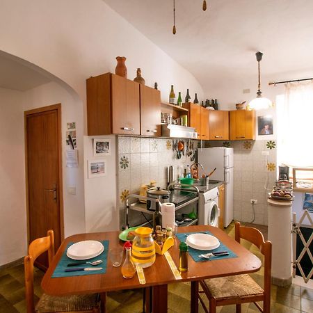 Casa Vacanze Nel Centro Storico Di Портоферрайо Экстерьер фото