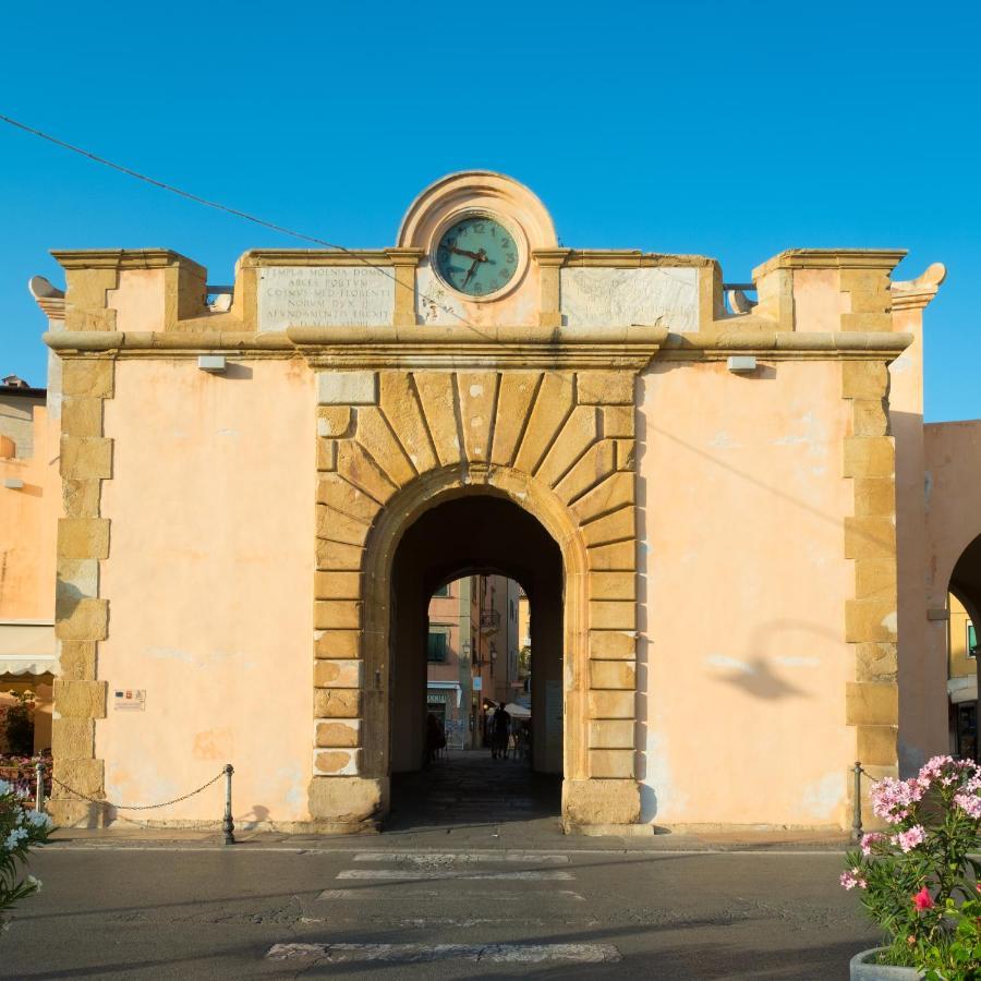 Casa Vacanze Nel Centro Storico Di Портоферрайо Экстерьер фото